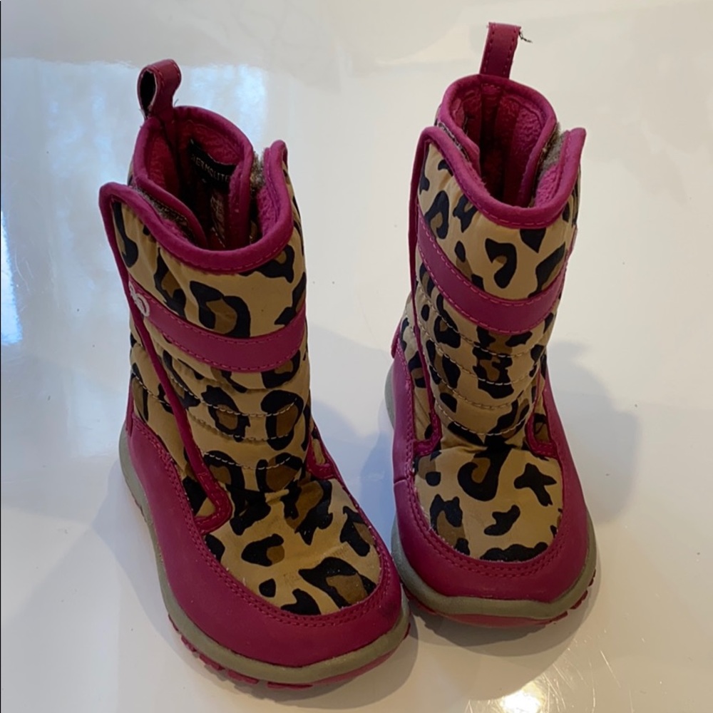 Thermolite fleece-lined snow boots